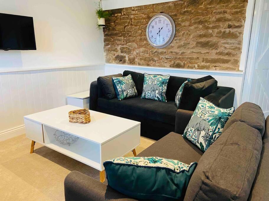 The Mill Stylish Rural Apartment With Beautiful Views Welsh Newton Common Екстер'єр фото