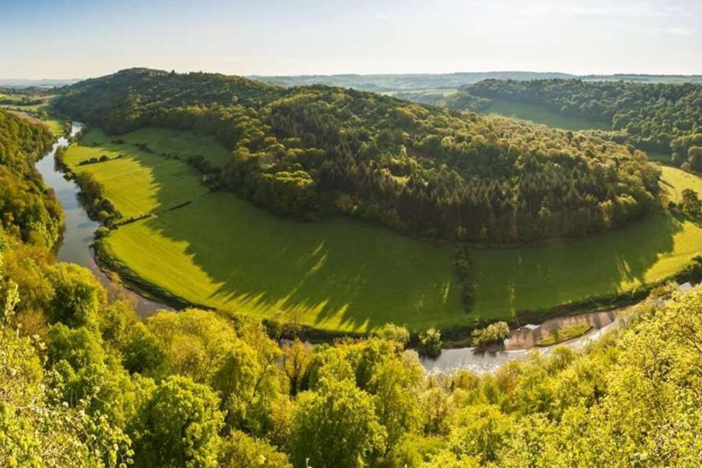 The Mill Stylish Rural Apartment With Beautiful Views Welsh Newton Common Екстер'єр фото