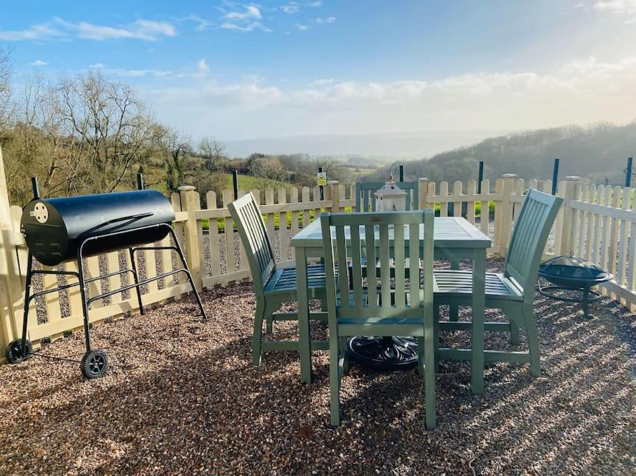 The Mill Stylish Rural Apartment With Beautiful Views Welsh Newton Common Екстер'єр фото