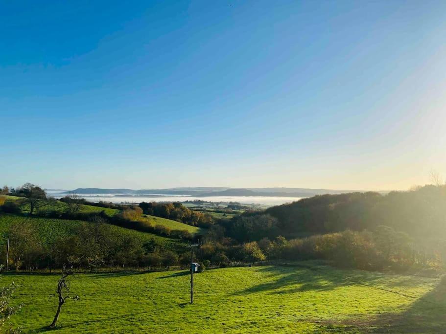 The Mill Stylish Rural Apartment With Beautiful Views Welsh Newton Common Екстер'єр фото